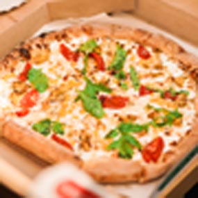 Піца «Спайсі курка» (30см) в подарунок при замовленні страв на суму від 299 грн від піцерії Pronto pizza
