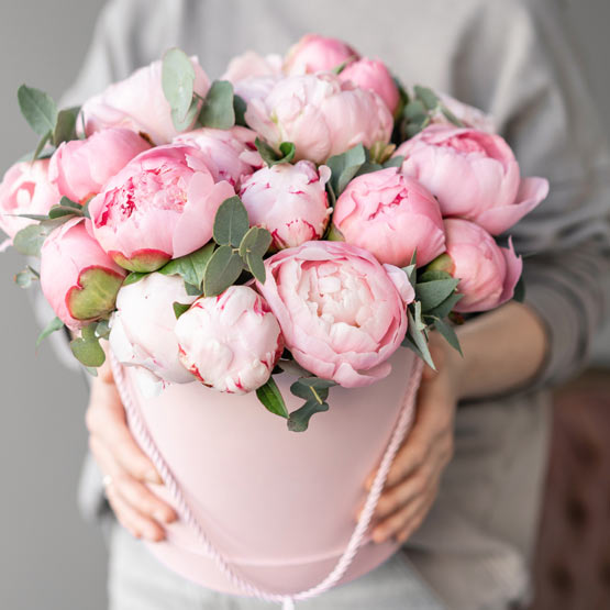 Безкоштовна доставка квітів при замовленні на суму від 500 від крамниці «Квіткарня Мельників»